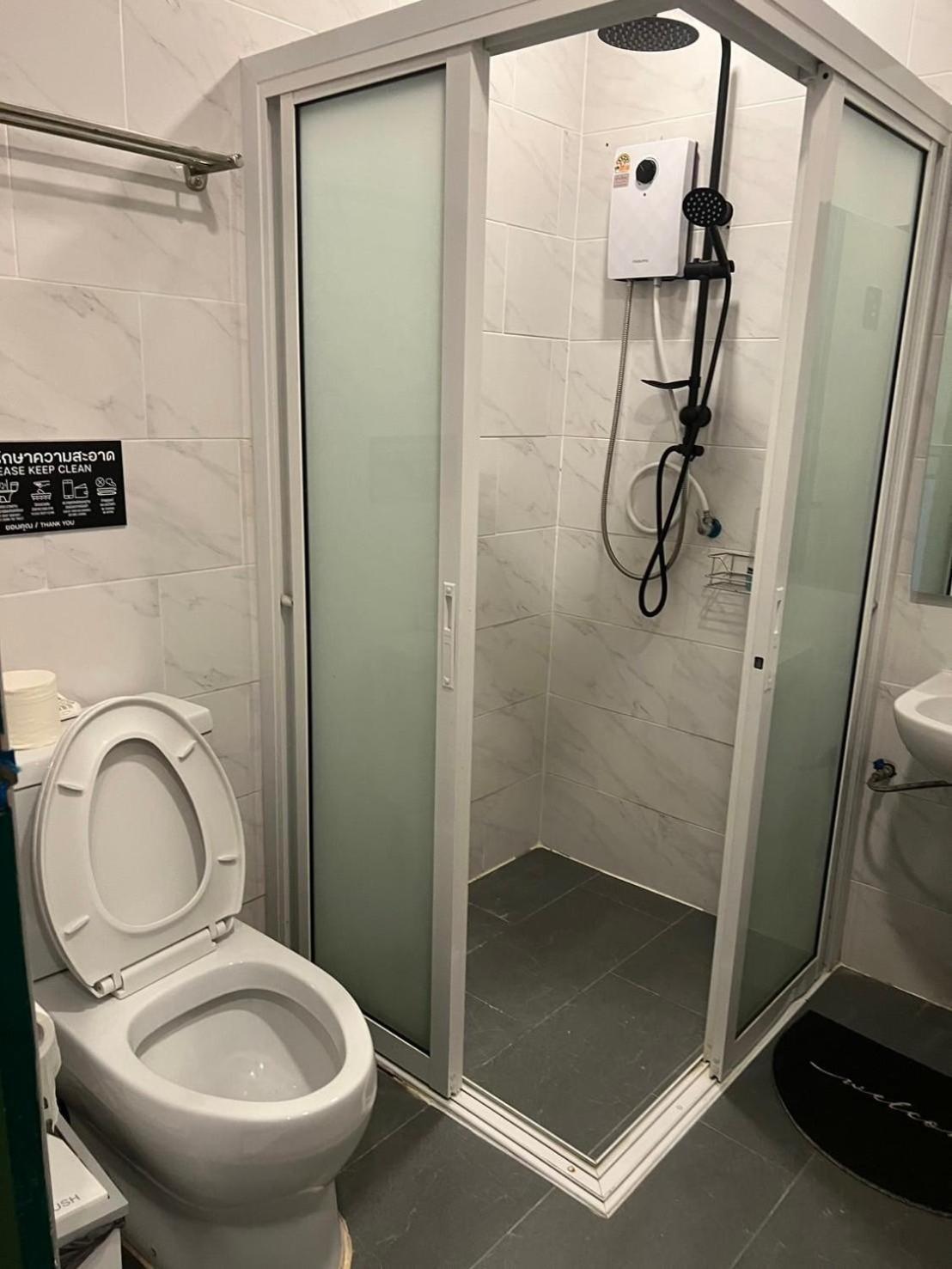 666 Cnx Hostel 清邁 外观 照片